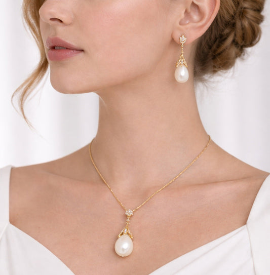 Fleur de Lumière Necklace