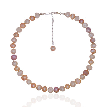 Sweet Hue Pearl Necklace