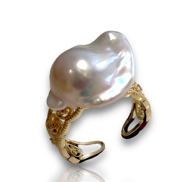 Mermaid Tail Baroque Pearl Ring