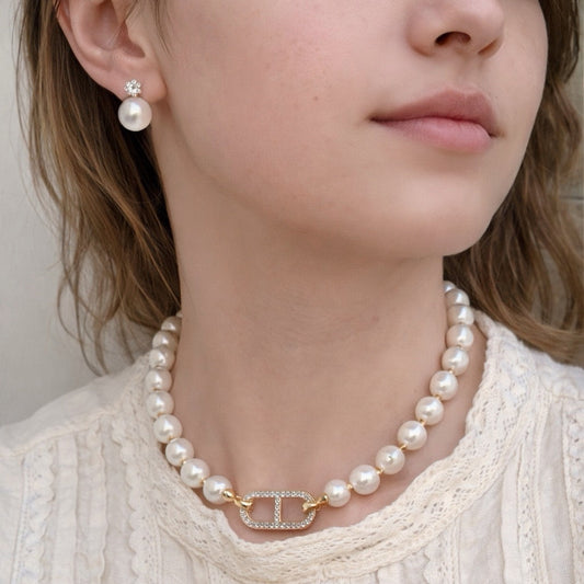 Rive Blanche Freshwater Pearl Necklace