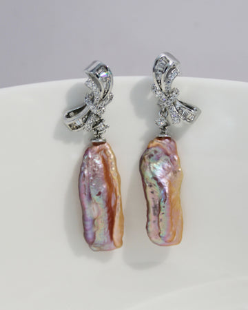 Pink Lute Pearl Earrings Collection