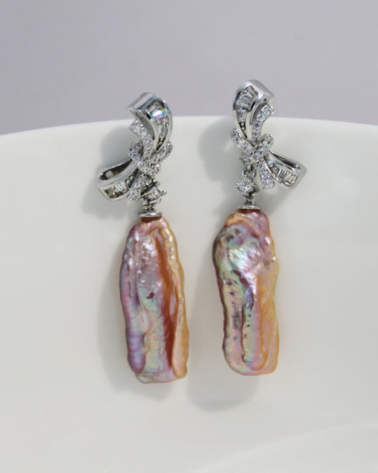 Pink Lute Pearl Earrings Collection