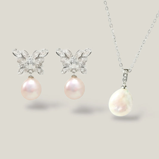Soft Glow Baroque Pearl Silver Necklace