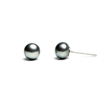 Noir Tide Pearl Studs Earrings