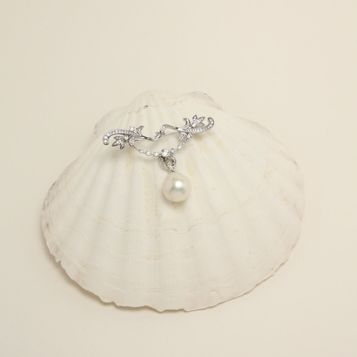 Lumière Vine Pearl Brooch by NINEMOO – alternate view