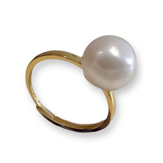 Classic Pearl Golden Ring