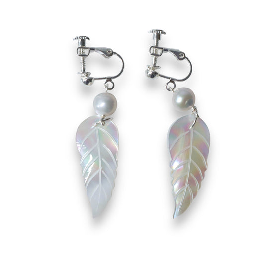 Ocean Feather & Pearl Clips Earrings