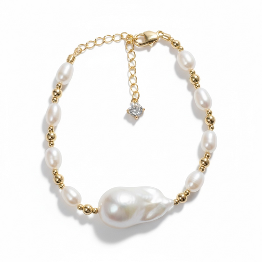 Golden Baroque Pearl Glow Bracelet