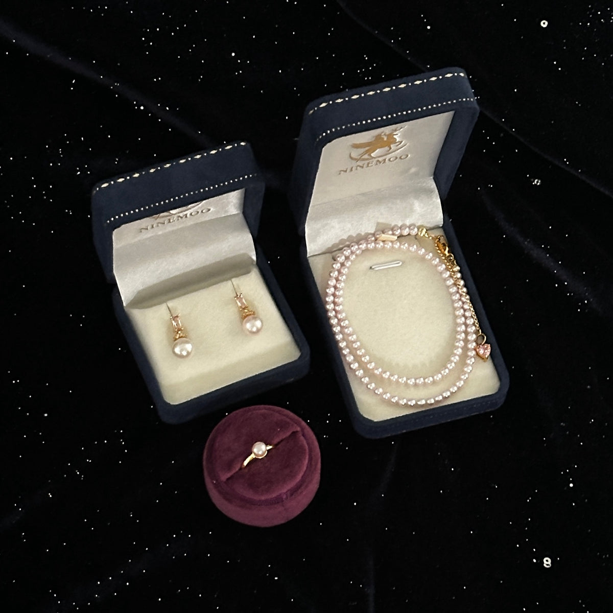 Ballet Rosé Christmas gift set including pearl earrings, necklace and pink pearl ring