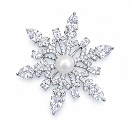 Fleur de Givre Pearl Brooch Pendant by NINEMOO – product image