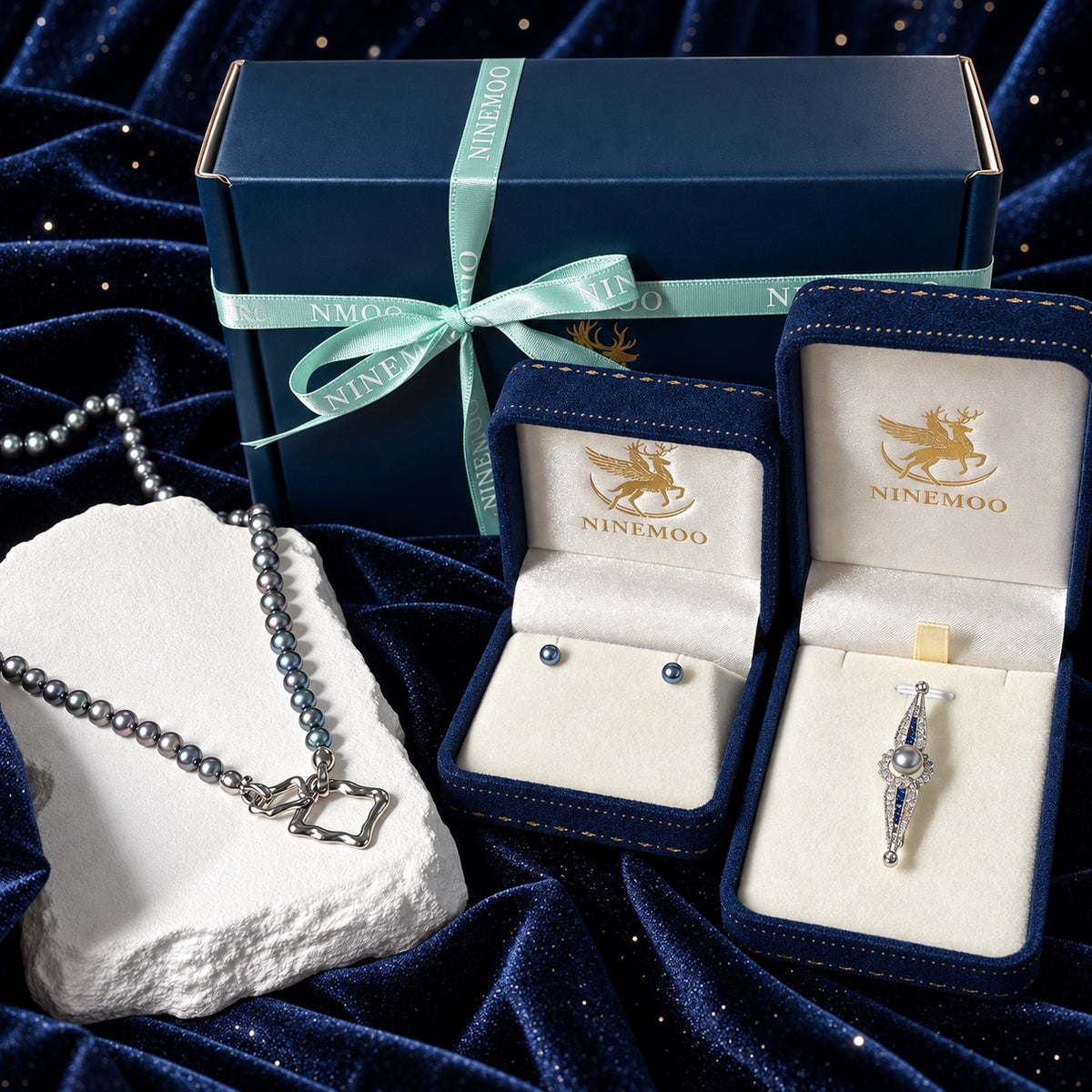 NINEMOO Nacre three-piece pearl gift set in navy velvet boxes