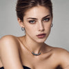 Nacre Noire five pearl necklace bloom earrings model