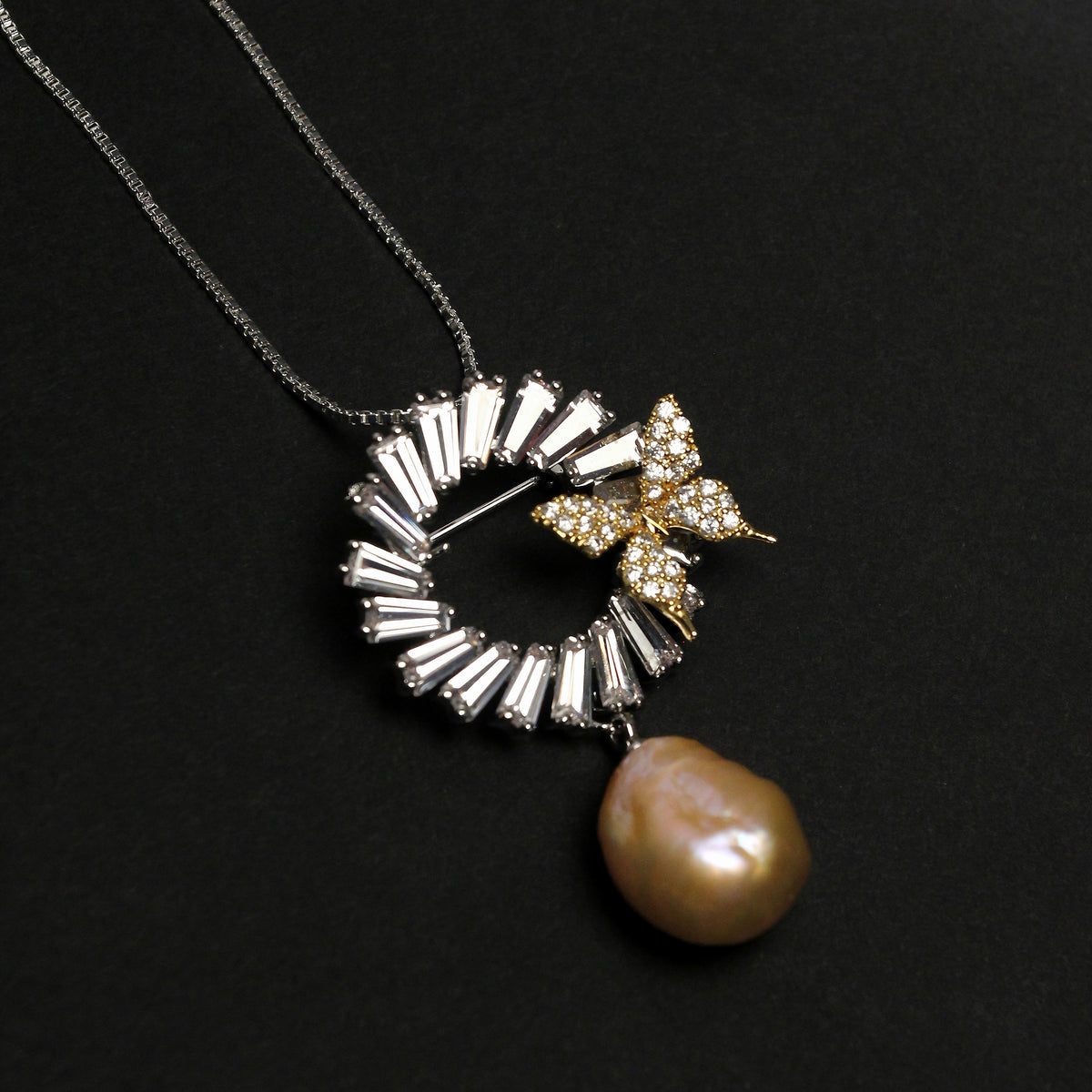 Aurora Grace Brooch-Pendant by NINEMOO – product view 6