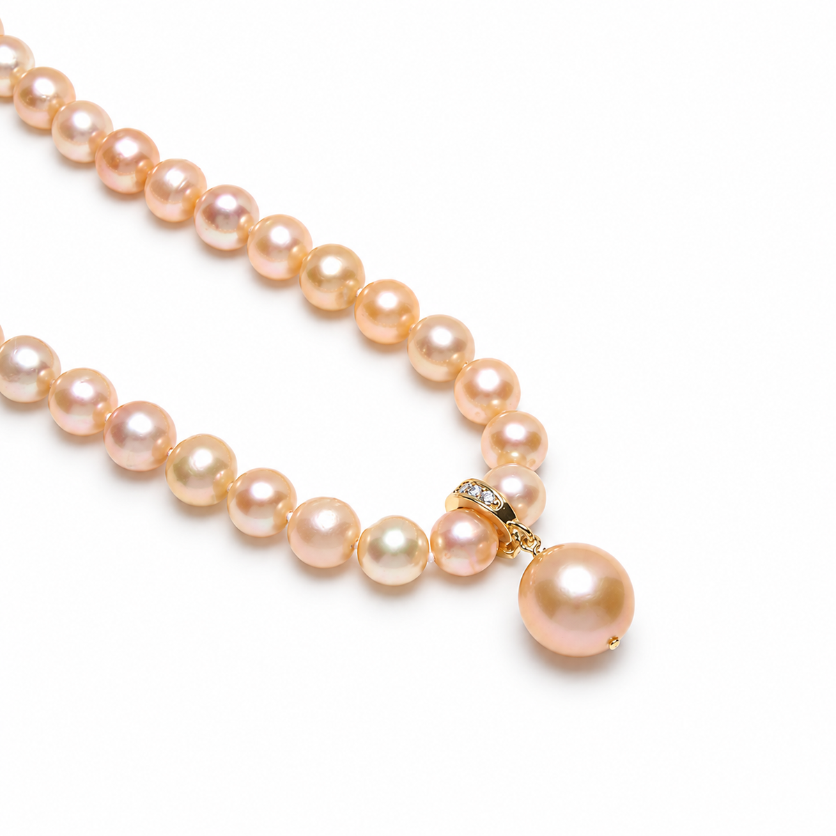 Belle Bow Signature Pearl Necklace by NINEMOO