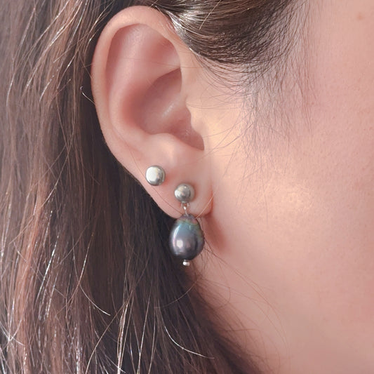 Black Baroque Pearl Sterling Silver Earrings by NINEMOO – detail view