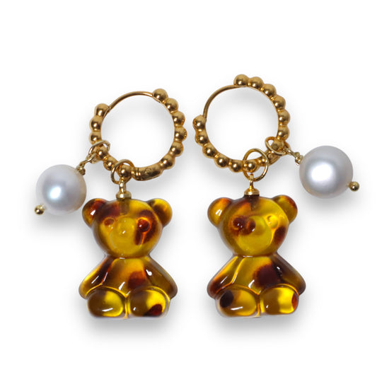 Brown Bear with Pearl Earrings by NINEMOO – product image