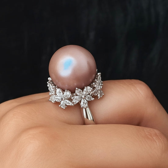 Celeste Pearl Crown Ring by NINEMOO – detail view