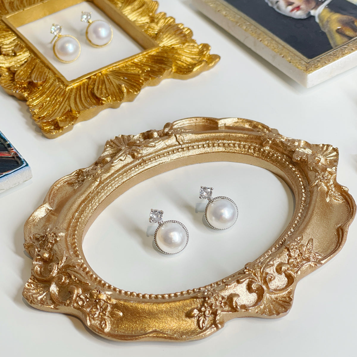 Celestia Zirconia and Pearl Earrings – Silver by NINEMOO – detail view