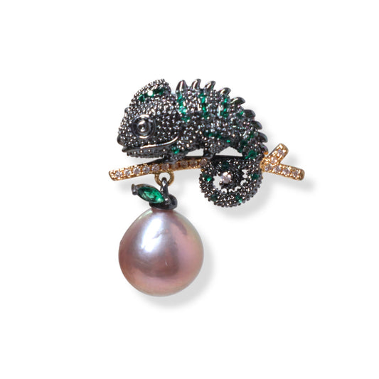 Chameleon Whisper Pearl Brooch by NINEMOO – product image