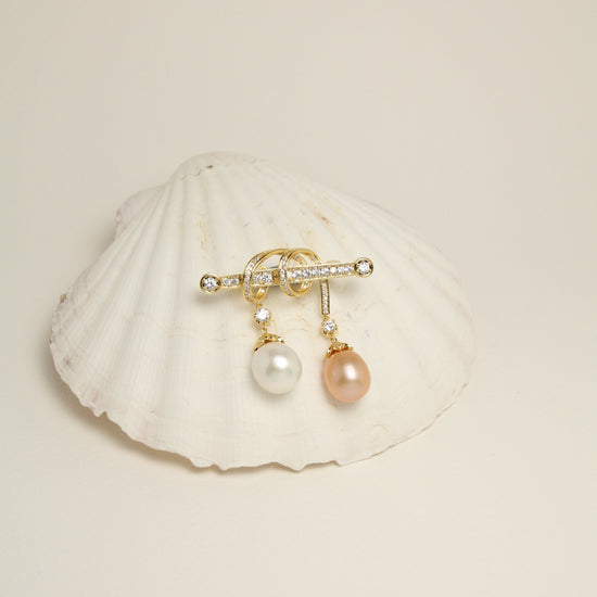 Chatsworth Pearl Brooch – Gold by NINEMOO – alternate view
