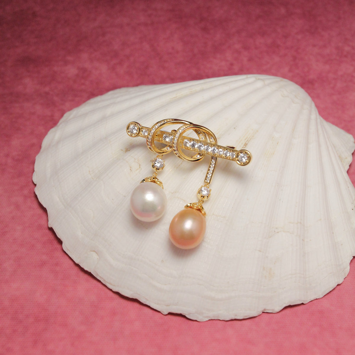 Chatsworth Pearl Brooch – Gold by NINEMOO – product view 5
