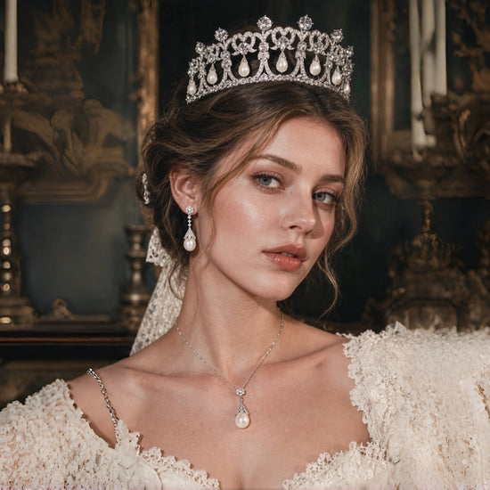 Coeur de Perle Pearl Tiara by NINEMOO – detail view