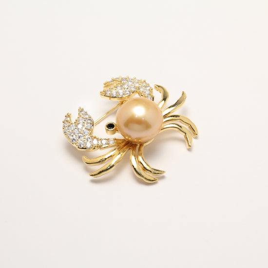 Golden Tide Crab Brooch by NINEMOO – product view 10