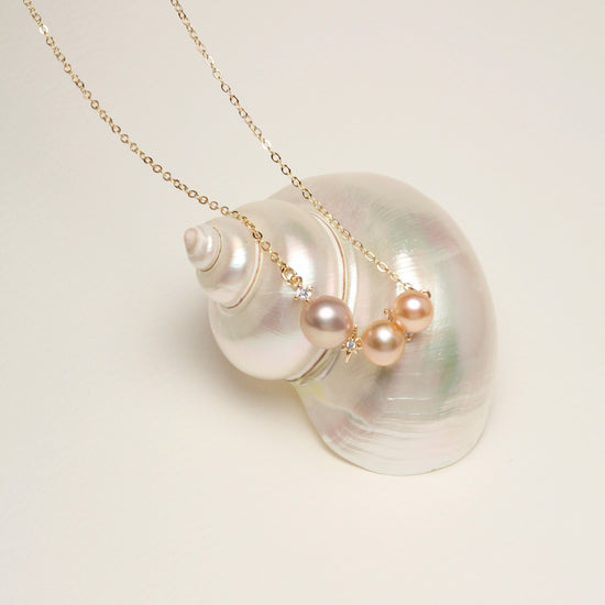 Eclipse Afterglow Pearl Necklace by NINEMOO – detail view