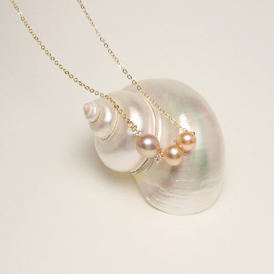 Eclipse Afterglow Pearl Necklace by NINEMOO – detail view