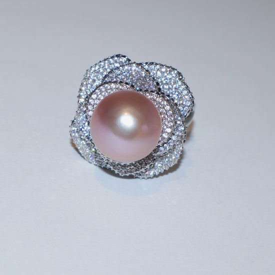 Eternal Bloom Pearl Ring by NINEMOO – detail view