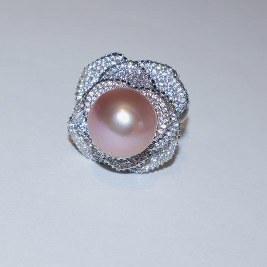 Eternal Bloom Pearl Ring by NINEMOO – detail view