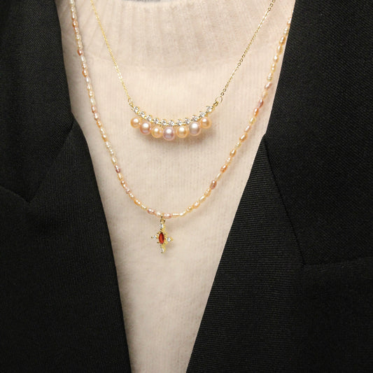 Eternal Smile Pearl Necklace by NINEMOO – detail view