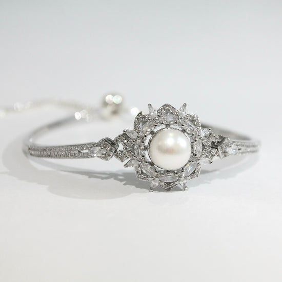 Fleur de Givre Adjustable Bracelet by NINEMOO – alternate view