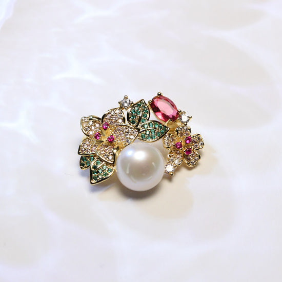 Florence Pearl Bloom Pendant Brooch by NINEMOO – product view 4