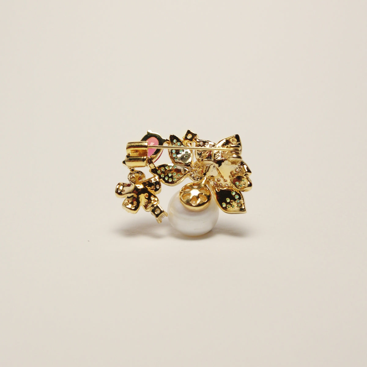 Florence Pearl Bloom Pendant Brooch by NINEMOO – product view 6