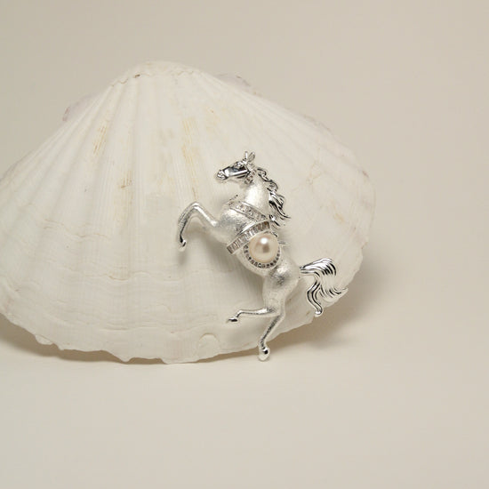 Gallant Stallion Pearl Brooch-Pendant by NINEMOO – alternate view