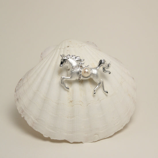 Gallant Stallion Pearl Brooch-Pendant by NINEMOO – product view 4