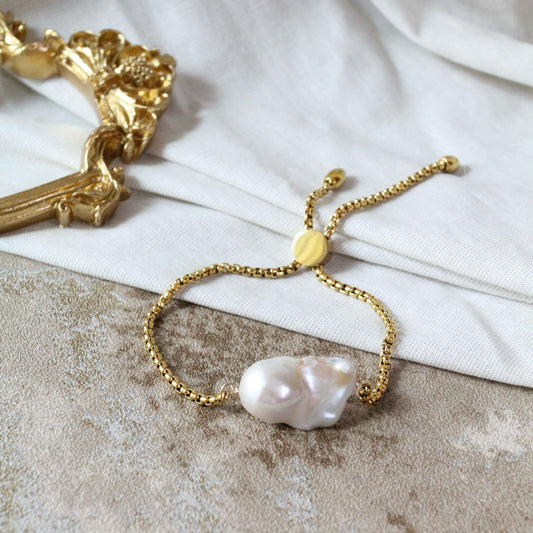 Solace Pearl Bracelet by NINEMOO – product image