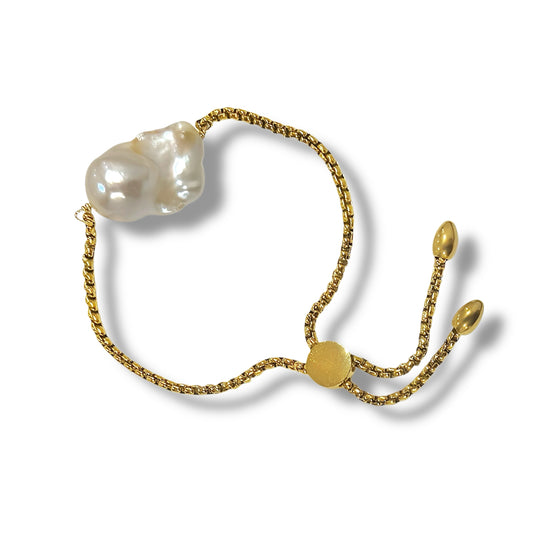 Solace Pearl Bracelet by NINEMOO – product view 5