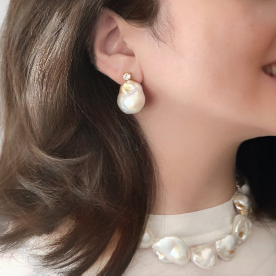Gold Flecked Baroque Pearl Silver Earrings by NINEMOO – detail view