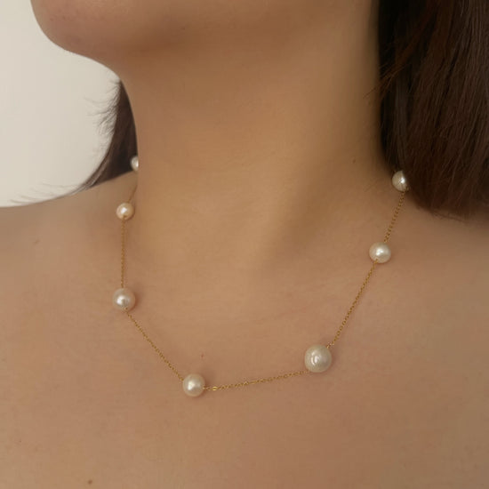 Gold Luminous Pearl Necklace by NINEMOO – alternate view