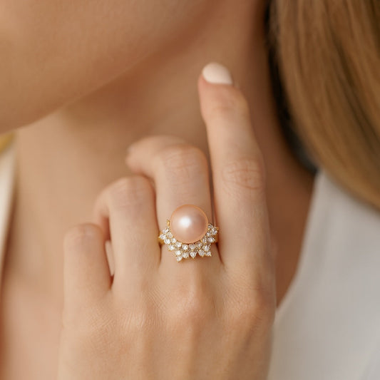 Golden Glow Pearl Ring by NINEMOO – detail view
