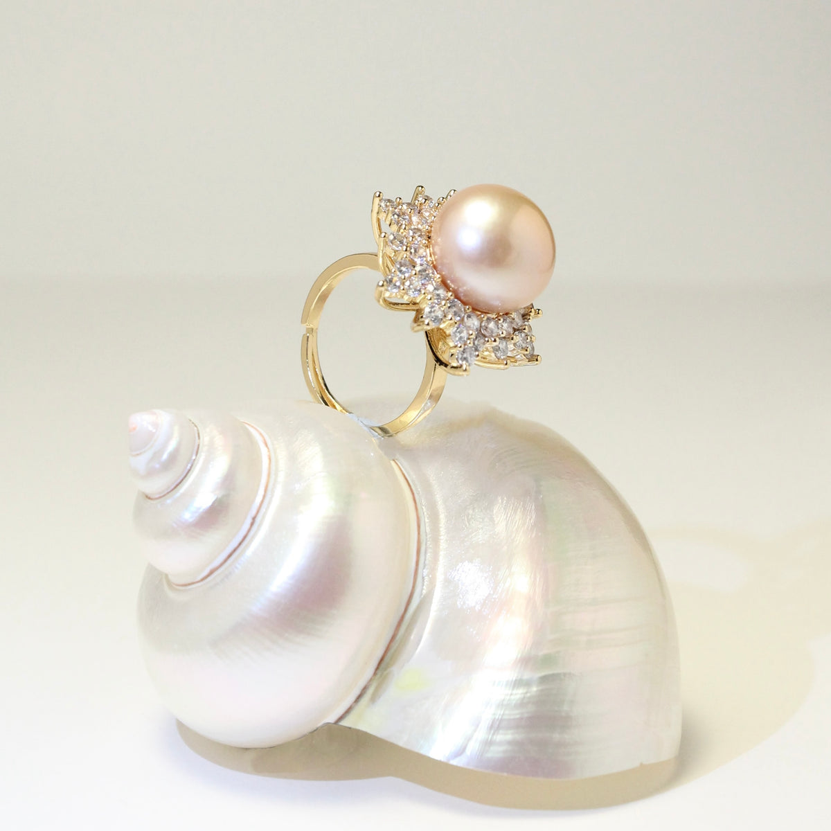 Golden Glow Pearl Ring by NINEMOO – product view 4