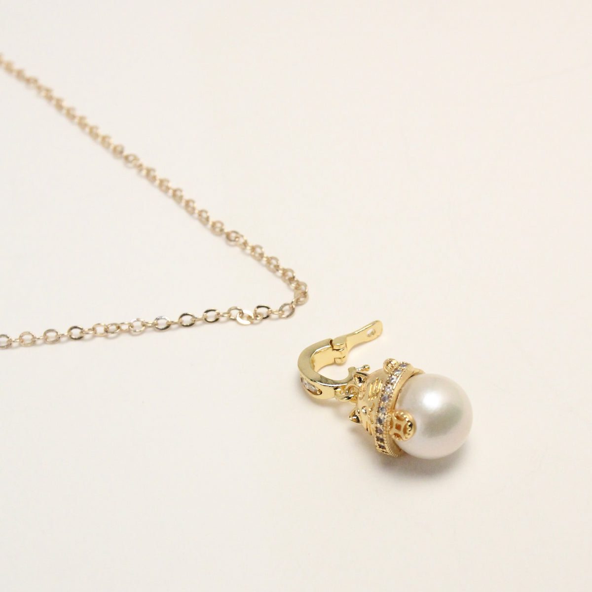 Guardian Cat Pearl Necklace by NINEMOO – product view 5