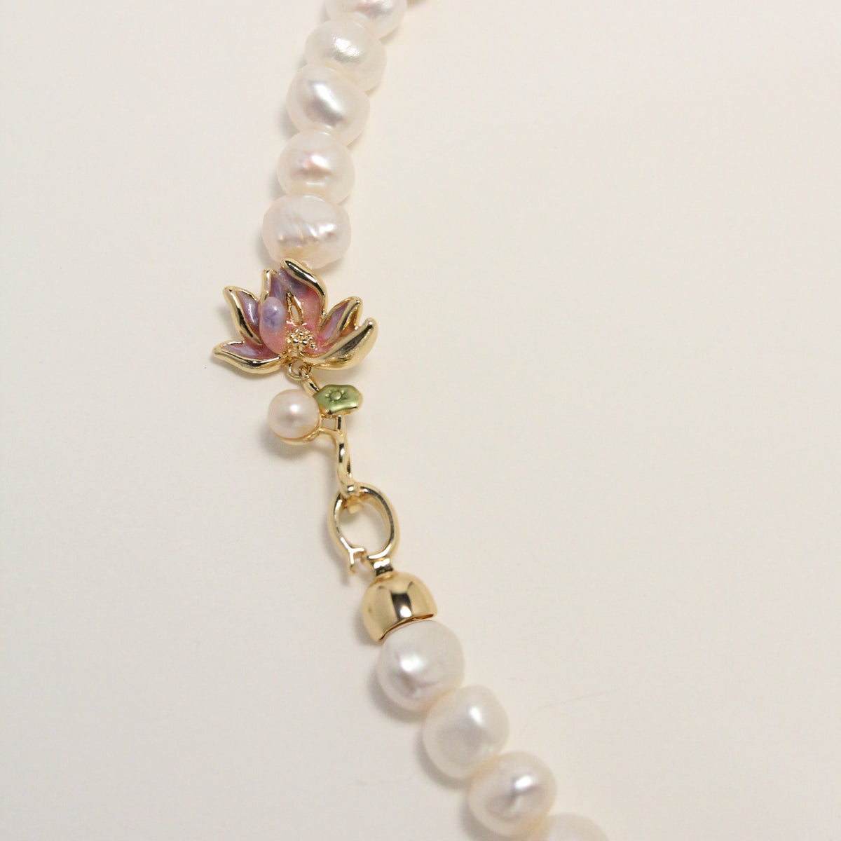 Iris Aurora Pearl Necklace by NINEMOO – product image
