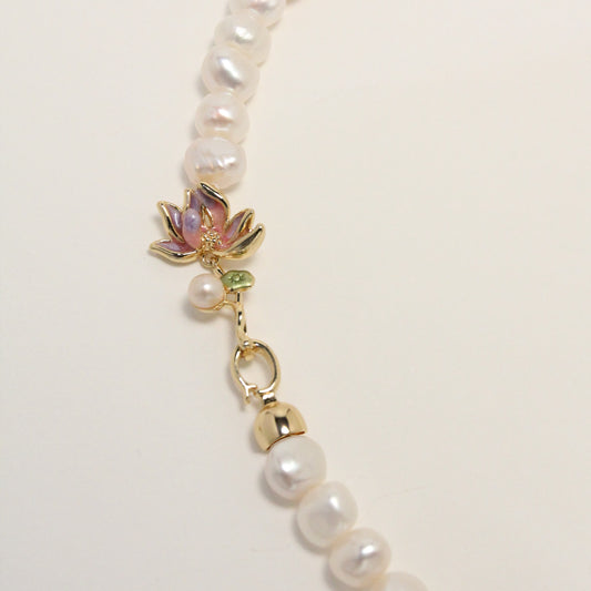 Iris Aurora Pearl Necklace by NINEMOO – product image