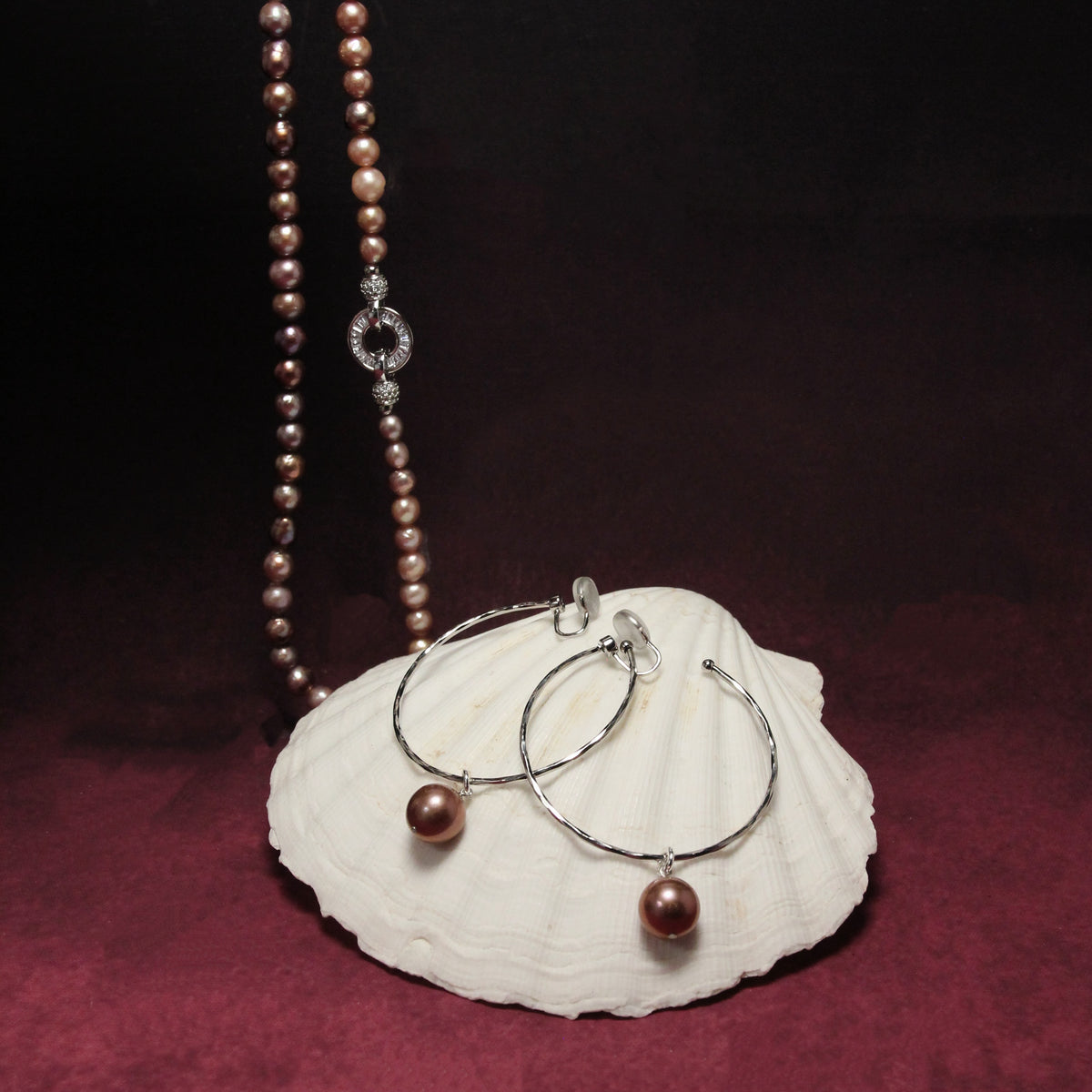 Velours Nocturne Pearl Clip Earrings by NINEMOO – alternate view