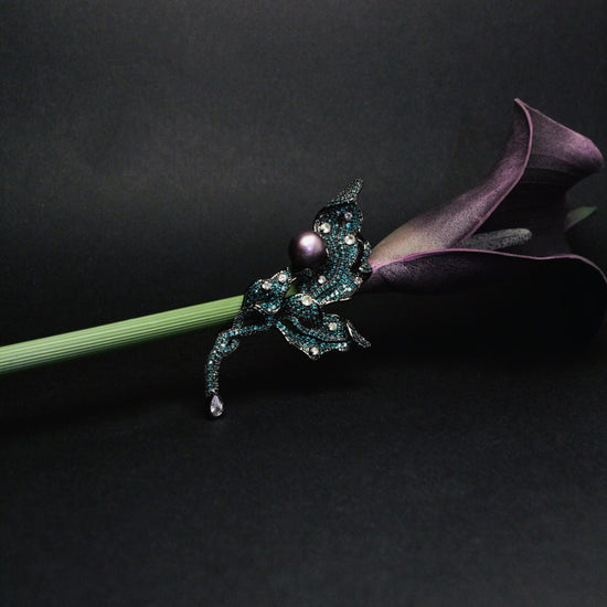 Lierre Nocturne Brooch-Pendant by NINEMOO – product view 6