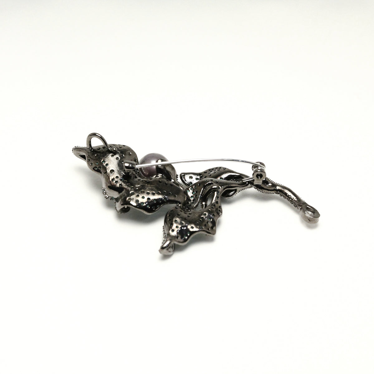 Lierre Nocturne Brooch-Pendant by NINEMOO – product view 8