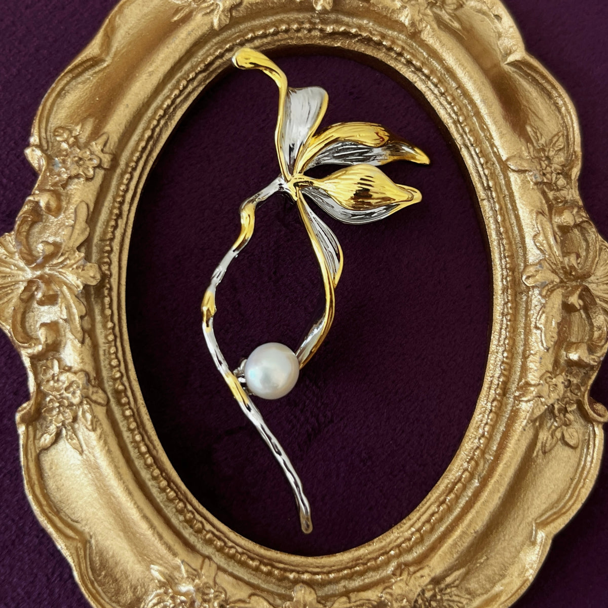 Lilium Paradox Brooch by NINEMOO – alternate view